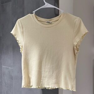 Aritzia Light Yellow Short Sleeve Top